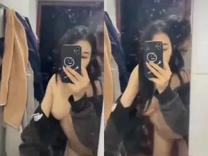 Gái Xinh Vú To Cắm Sừng Ny Cho Thằng Bạn Thân Đụ Trong Toilet